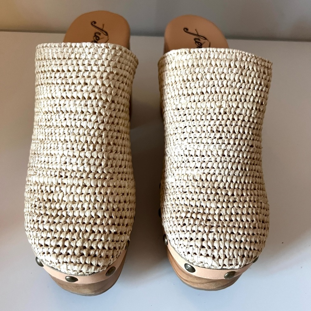 🌟 FREE PEOPLE Claudia Crochet Clog-SIZE 8 - Picture 11 of 16